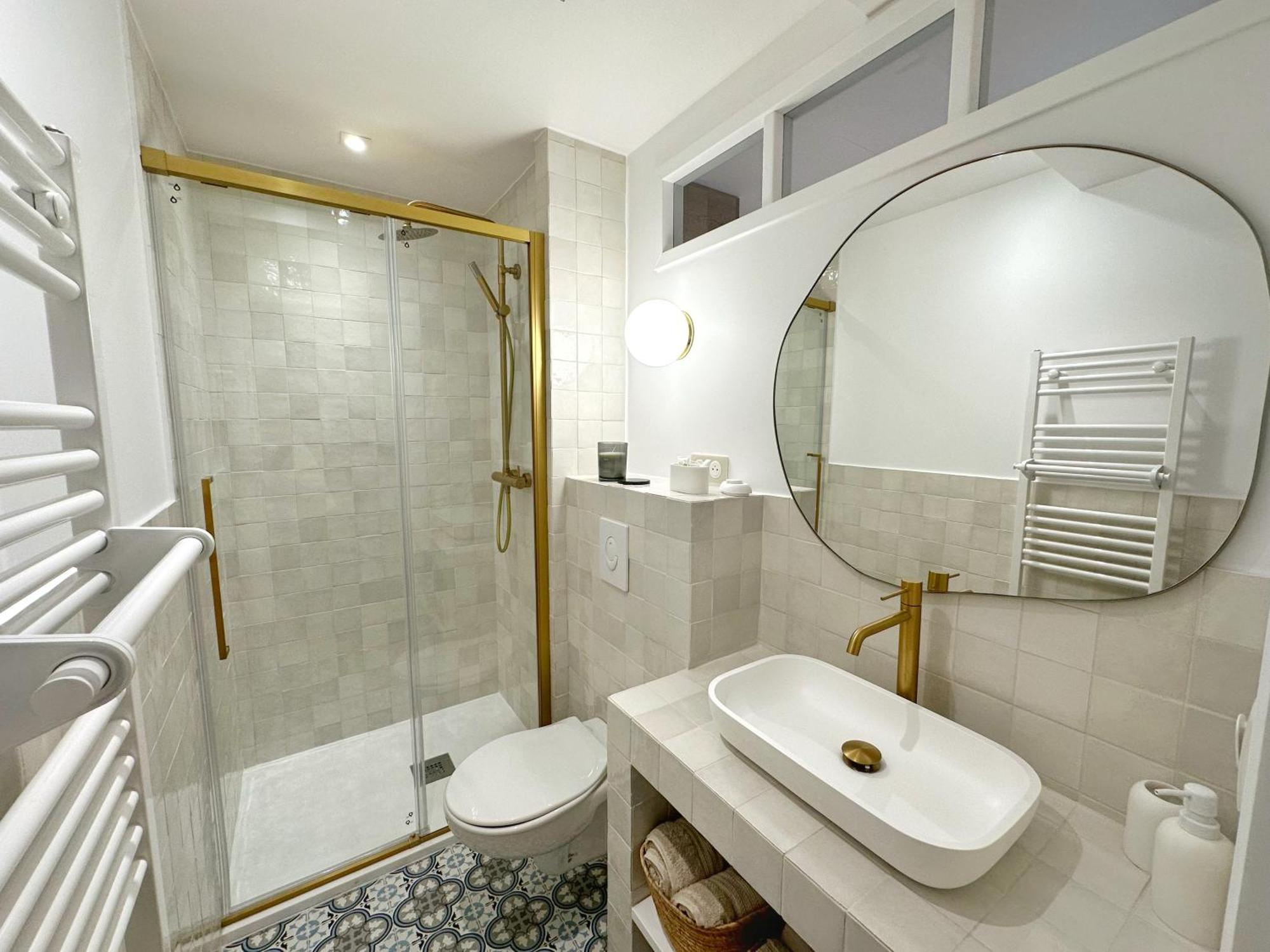 La Maison Cavet 5 Appartements De Standing Au Coeur Du Village 滨海萨纳里 外观 照片