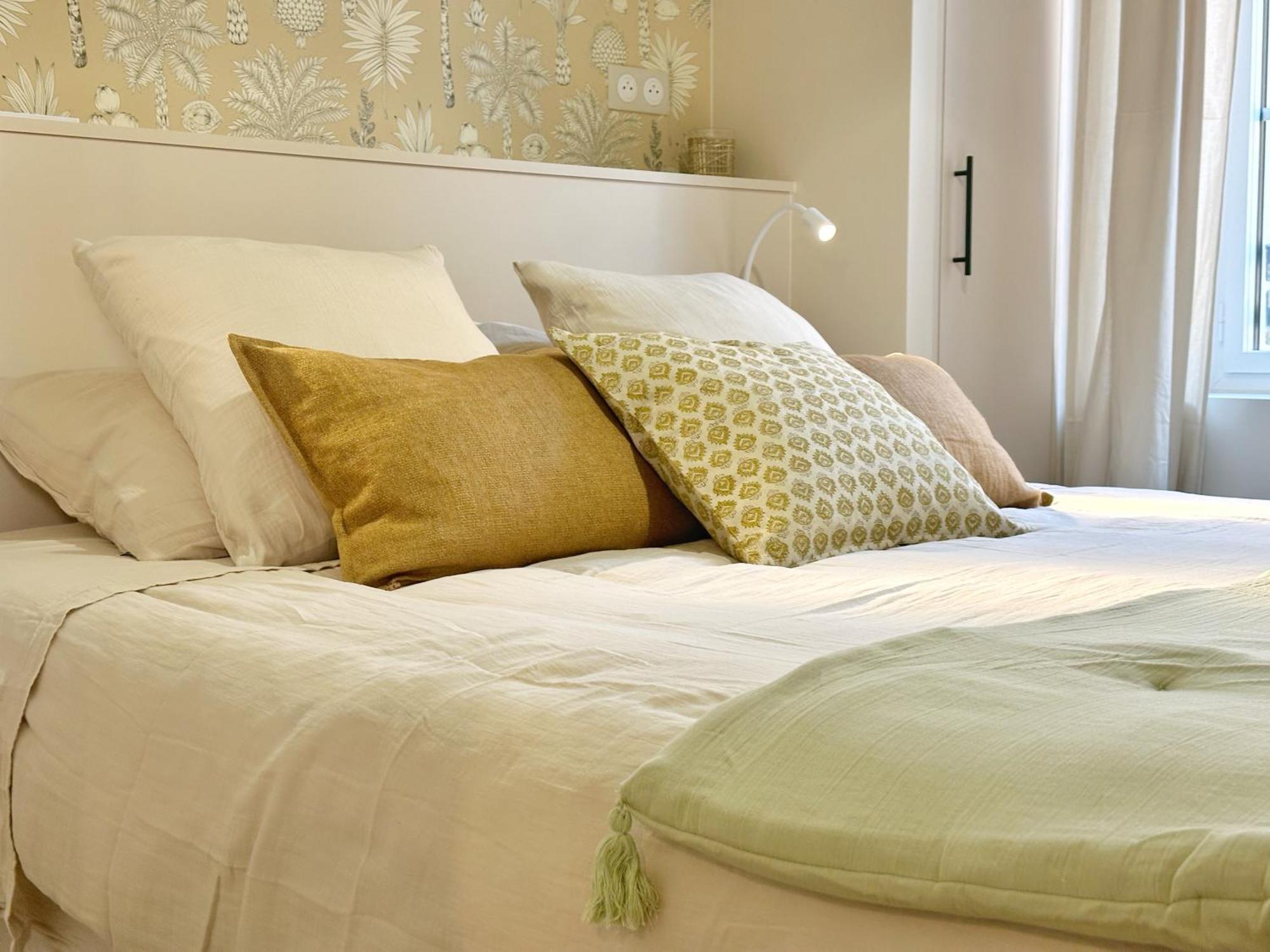 La Maison Cavet 5 Appartements De Standing Au Coeur Du Village 滨海萨纳里 外观 照片
