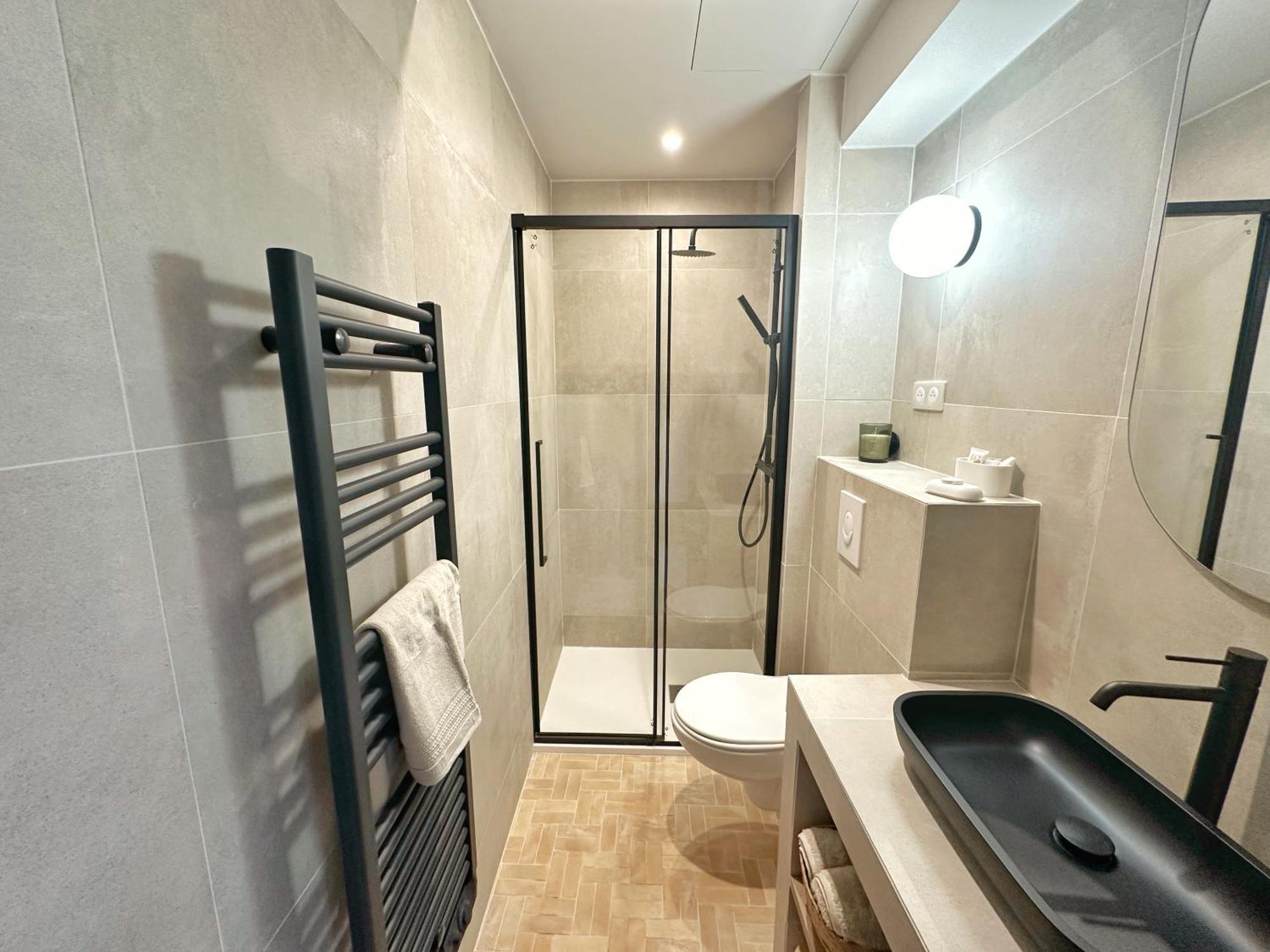 La Maison Cavet 5 Appartements De Standing Au Coeur Du Village 滨海萨纳里 外观 照片